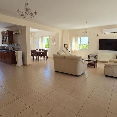 Villa Dafni Paralimni Dış mekan fotoğraf
